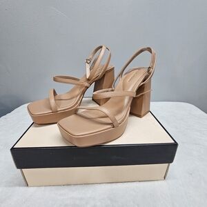 BCBG Generation Womens Galana Elegant Tan Block Heel Sandals Sz 9.5 NEW